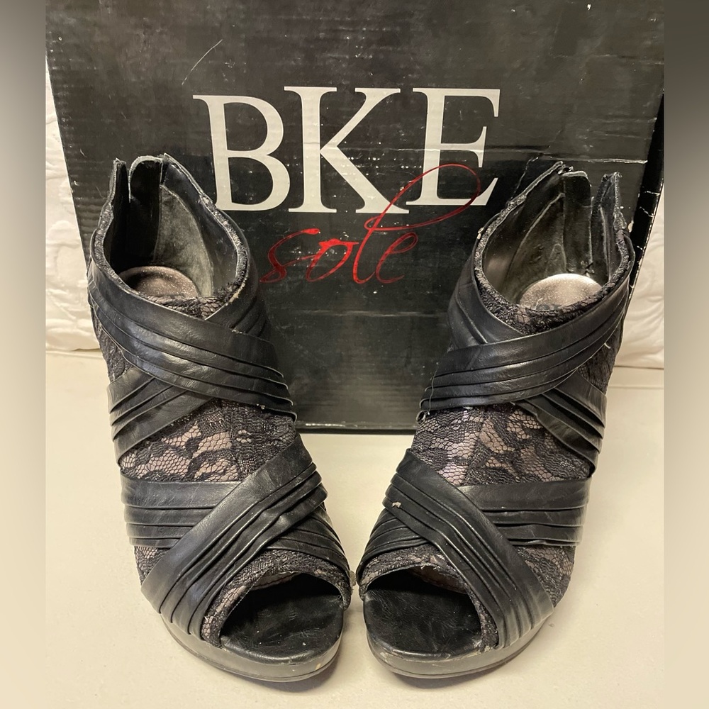 BKE Sole lace detailed ankle boots from Buckle